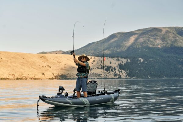 Kayak gonflable Aquaglide Blackfoot 130 Angler – Image 4